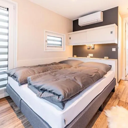 船上ホテル Hausboot Atlantis 11