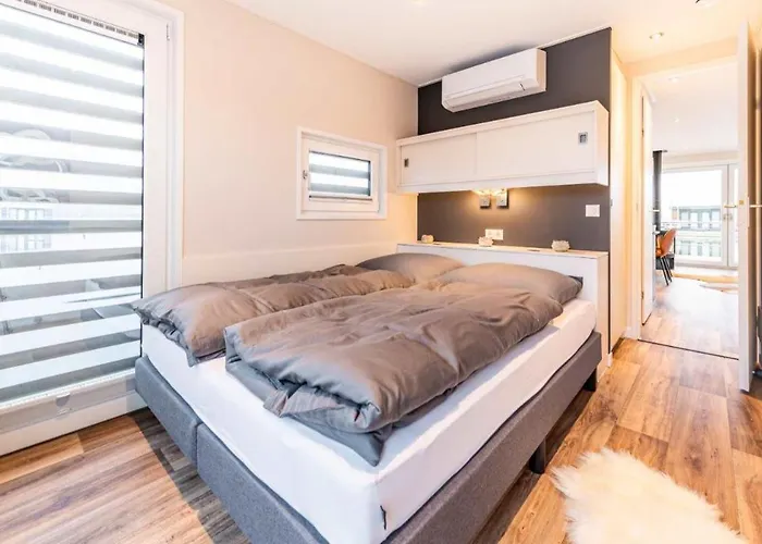 Botel Hausboot Atlantis 11